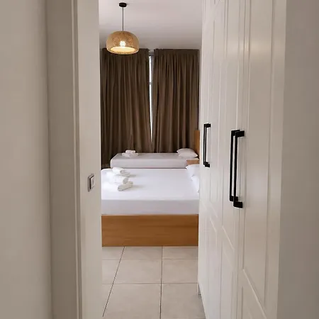 Budget Room-santorini 5 Min Walk From Sea * Dhërmi
