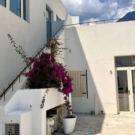 Appartamento Budget Room-santorini 5 Min Walk From Sea *